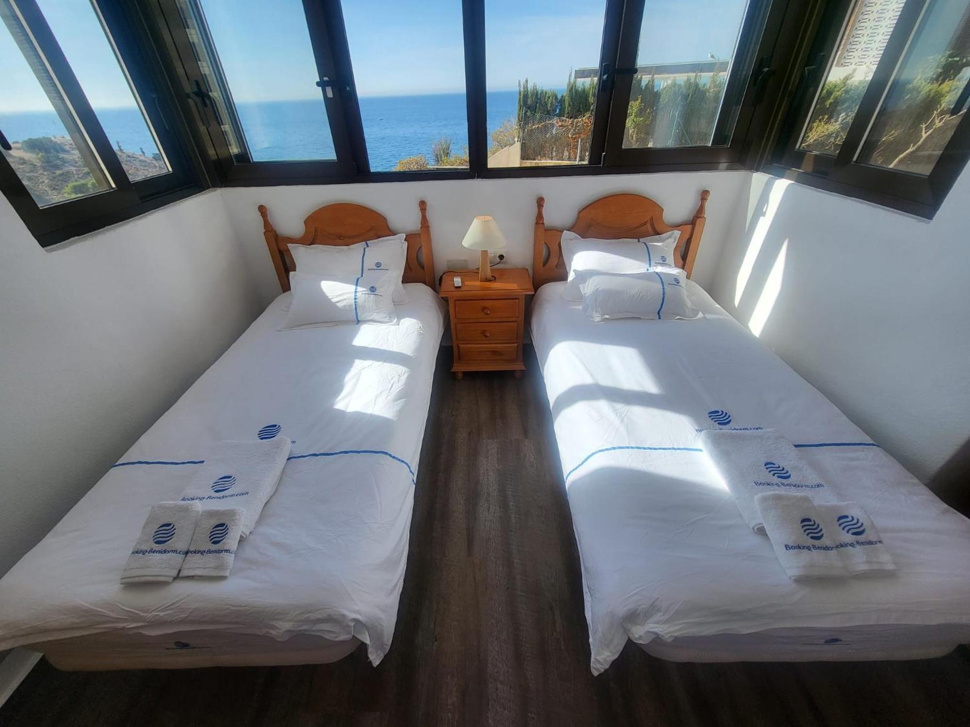 Trinisol II Private Apartments With Sea View Benidorm Exteriör bild
