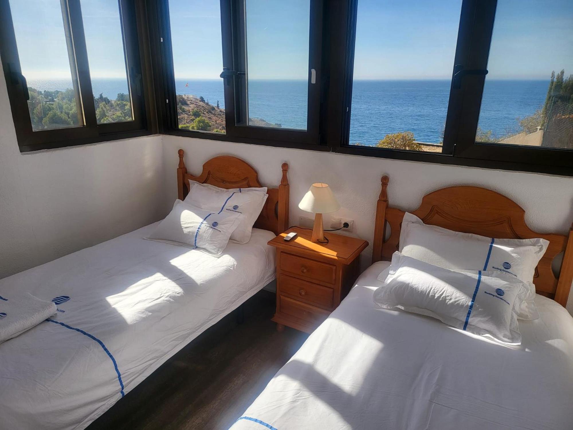 Trinisol II Private Apartments With Sea View Benidorm Exteriör bild
